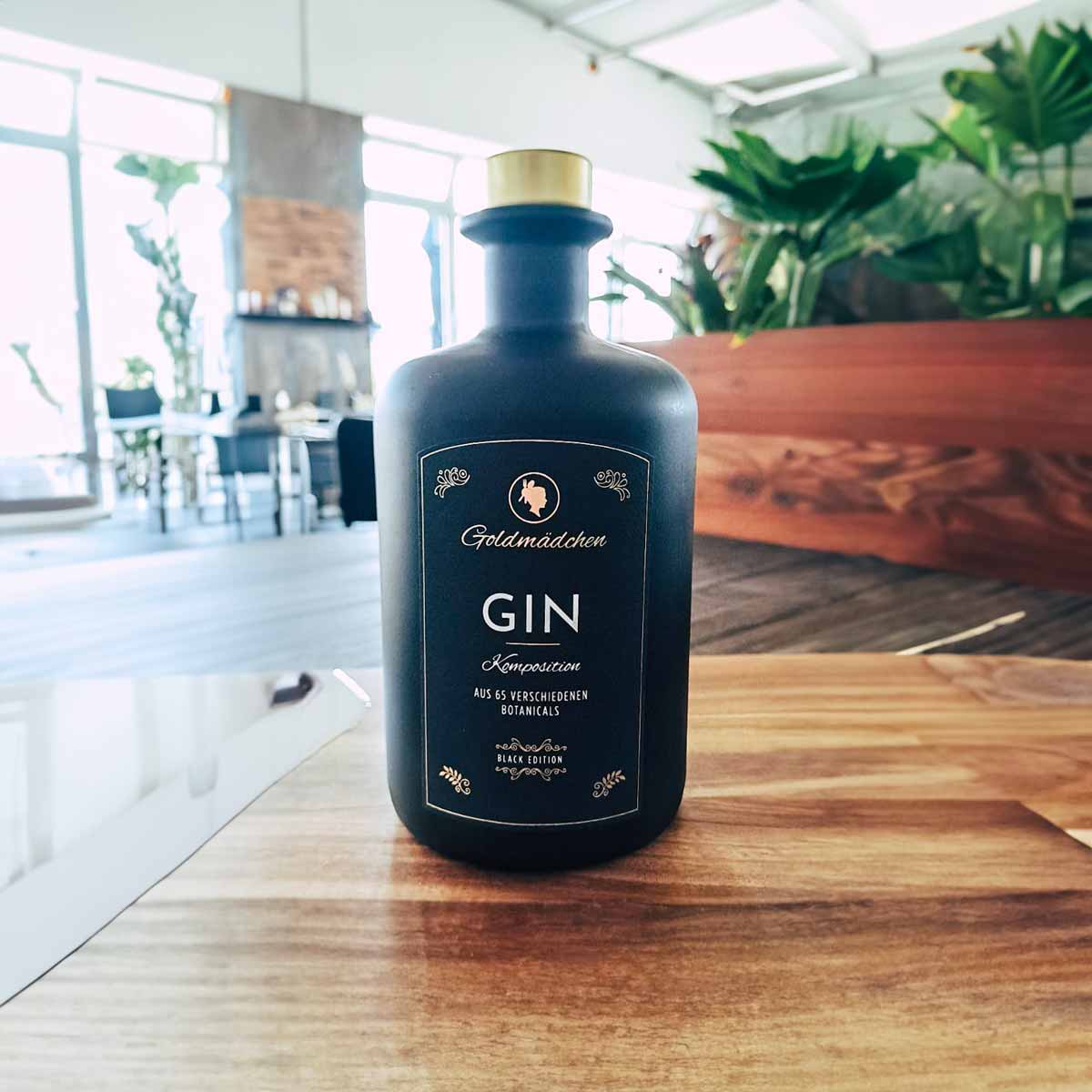 Goldmädchen Gin Komposition - Black Edition - Vol. 42% - 0,5l - Goldmädchen-Shop
