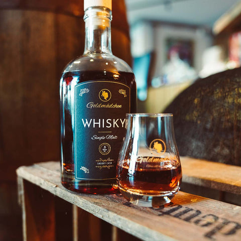 Goldmädchen Single Malt Whisky Sherry Cask 42% vol. 0,5l - Goldmädchen-Shop