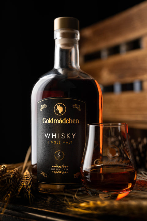 Goldmädchen Deutscher Single Malt Whisky | Sherry Cask | 8 Jahre gereift | Milde Vanille- und Karamellaromen | Ohne Torf | 42% Vol. Alkohol